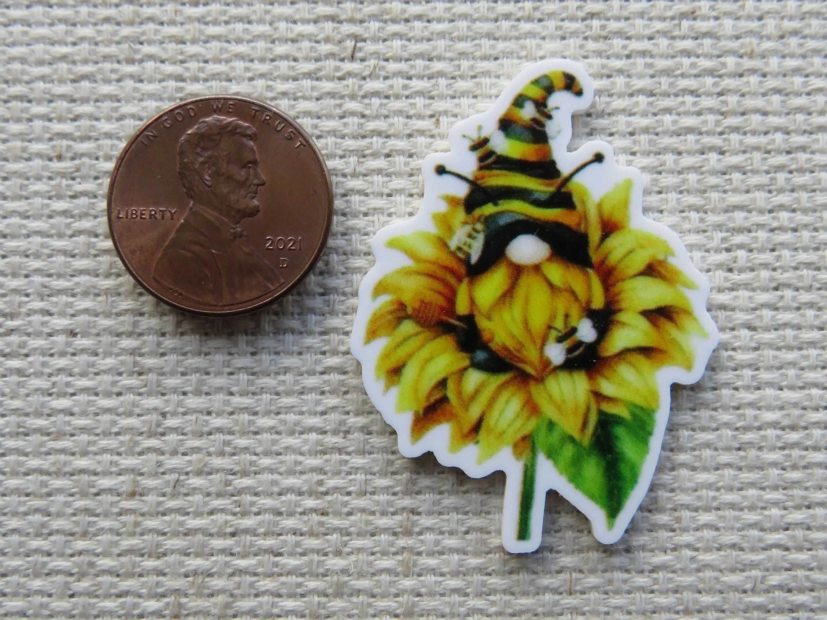 Bee Gnome in a Sunflower Needle Minder, Cover Minder, Magnet