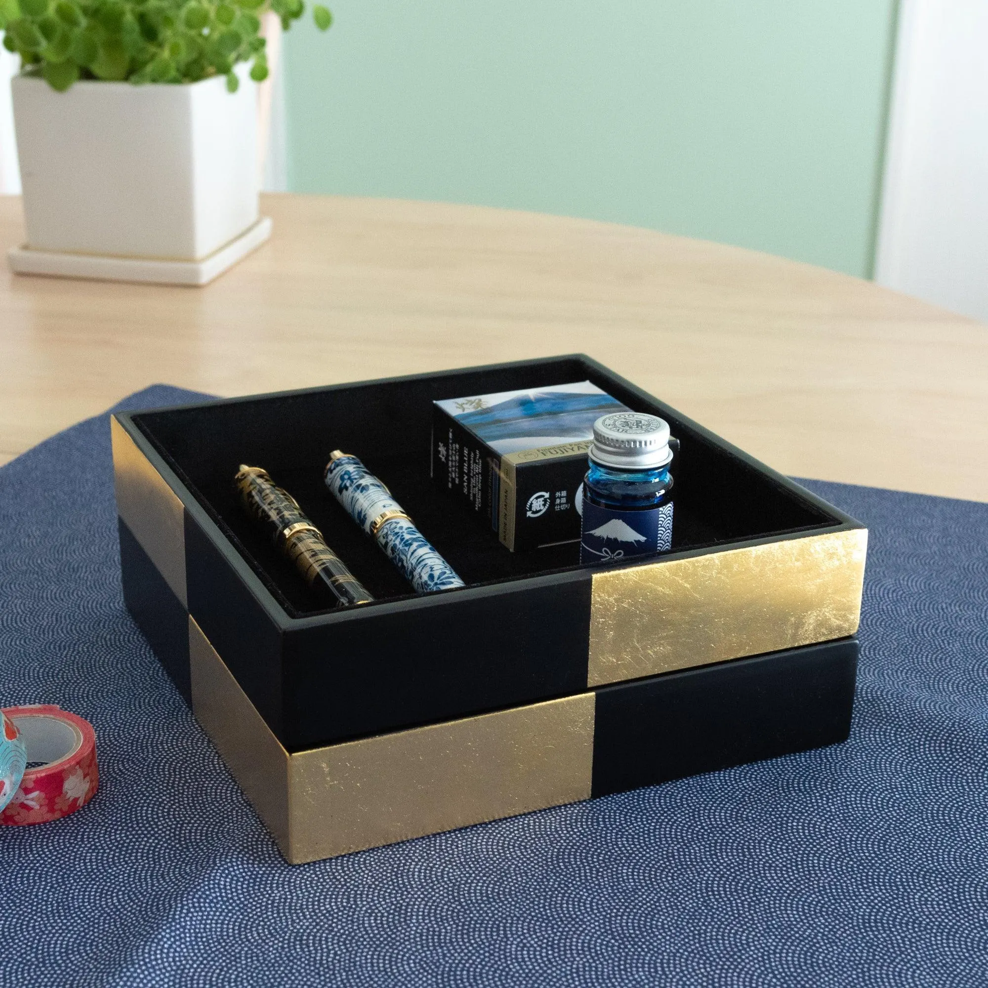 Black Lacquer and Gold Leaf Ichimatsu Pen Tray