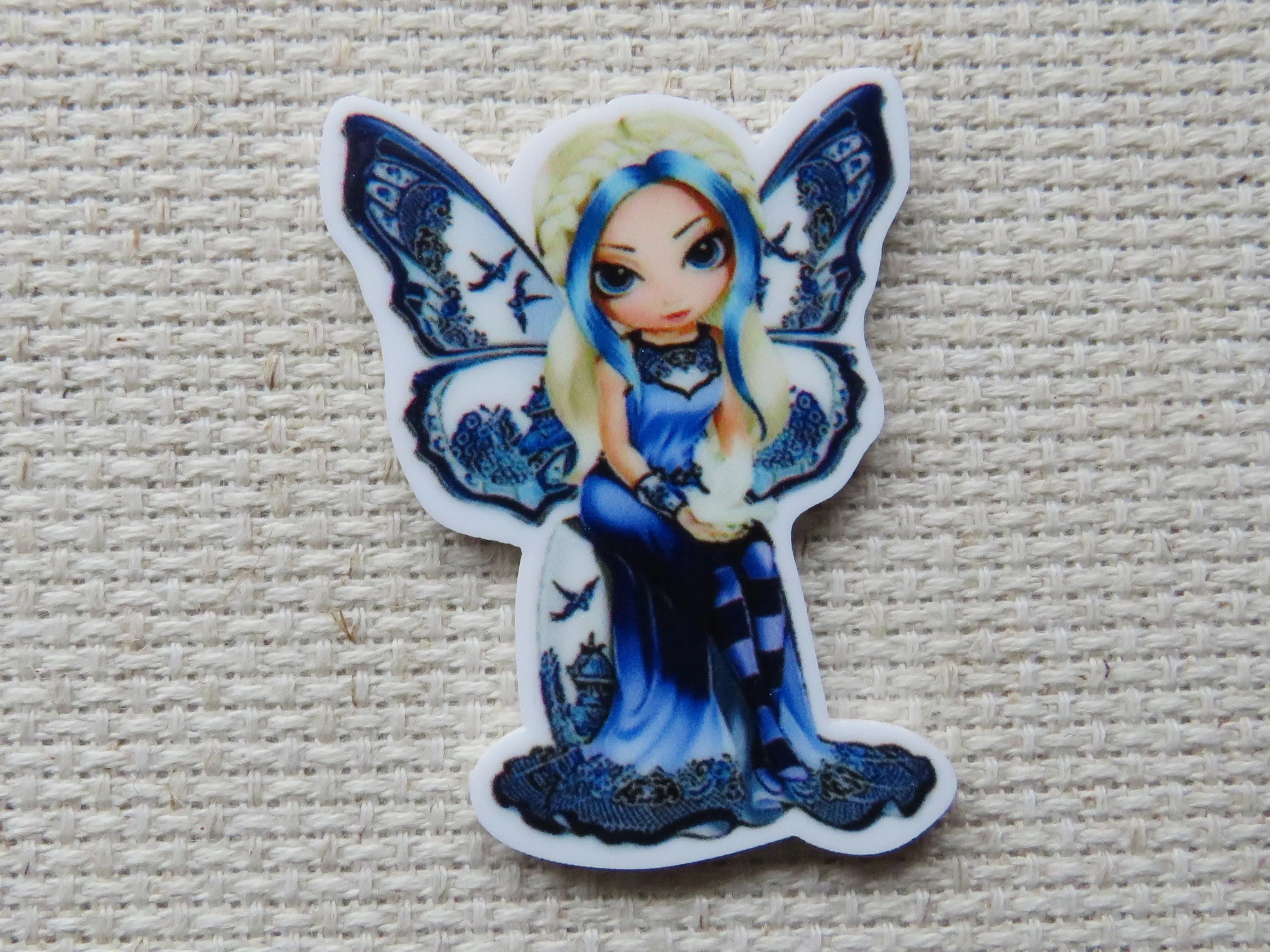 Blue Dragon Fairy Needle Minder, Cover Minder, Magnet