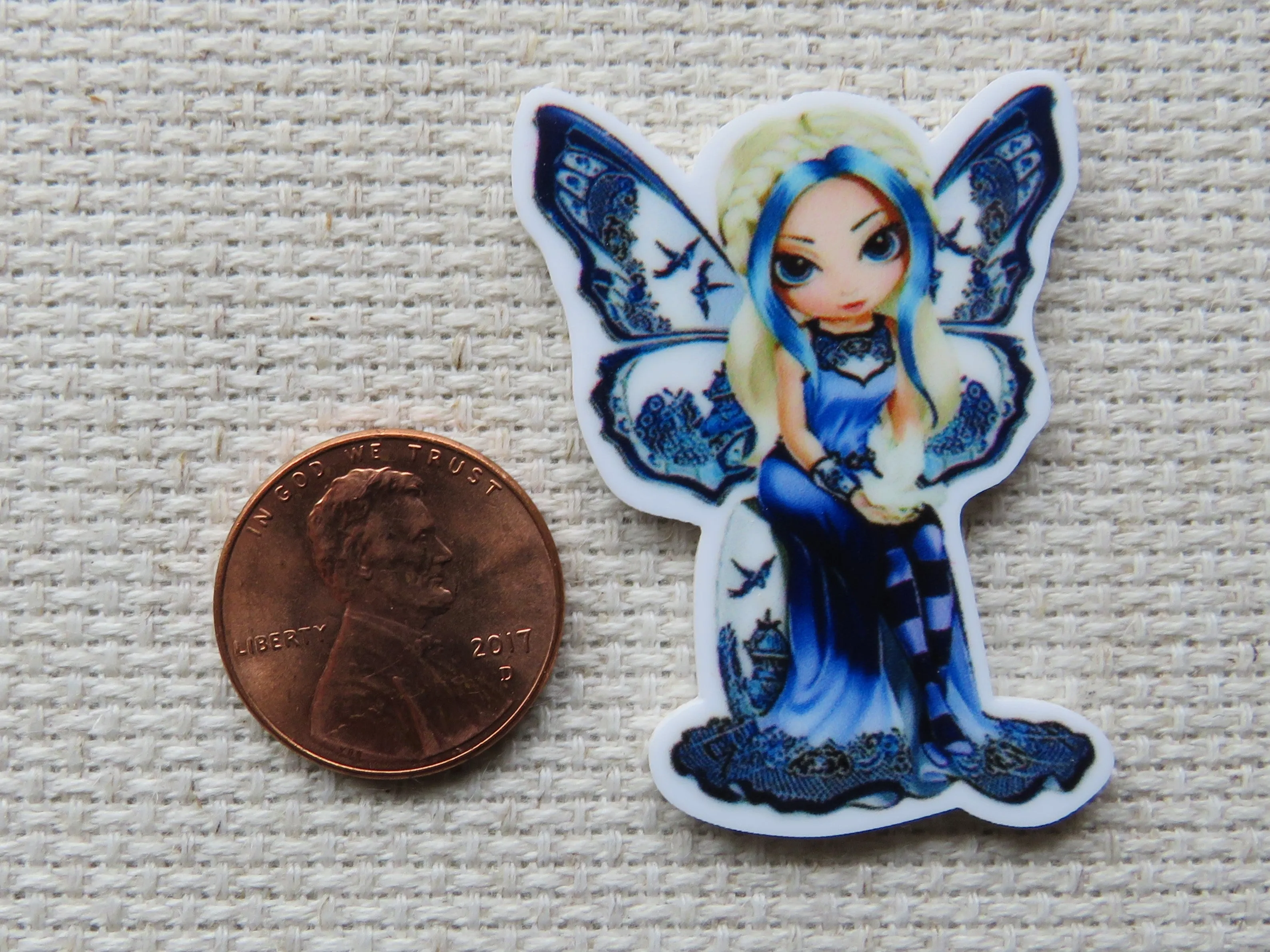 Blue Dragon Fairy Needle Minder, Cover Minder, Magnet