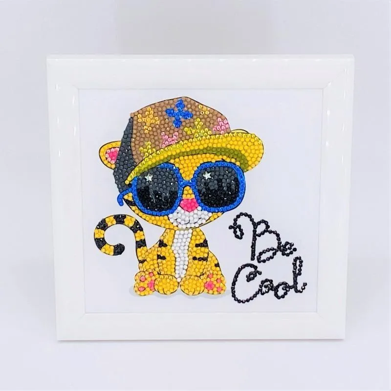 CAFBL-7: COOL TIGER, 16x16cm Frameables Crystal Art