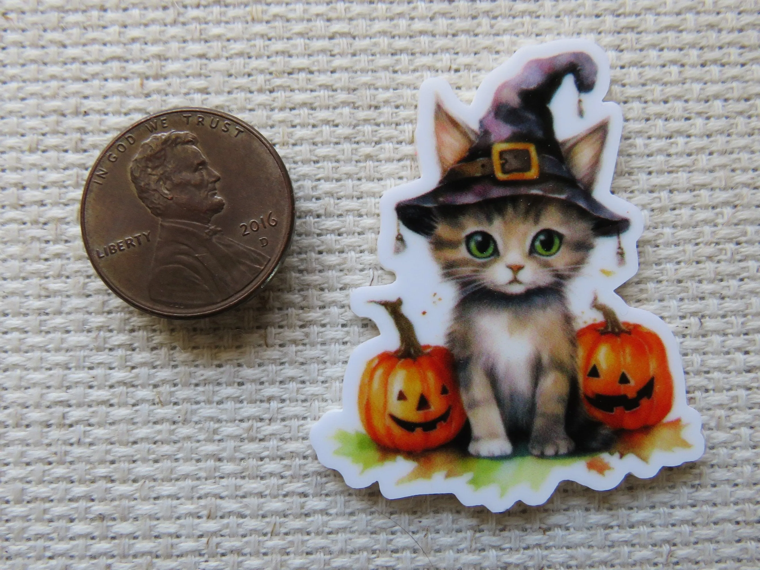 Cute Tabby Cat Sitting with Pumpkins Needle Minder, Cover Minder, Magnet