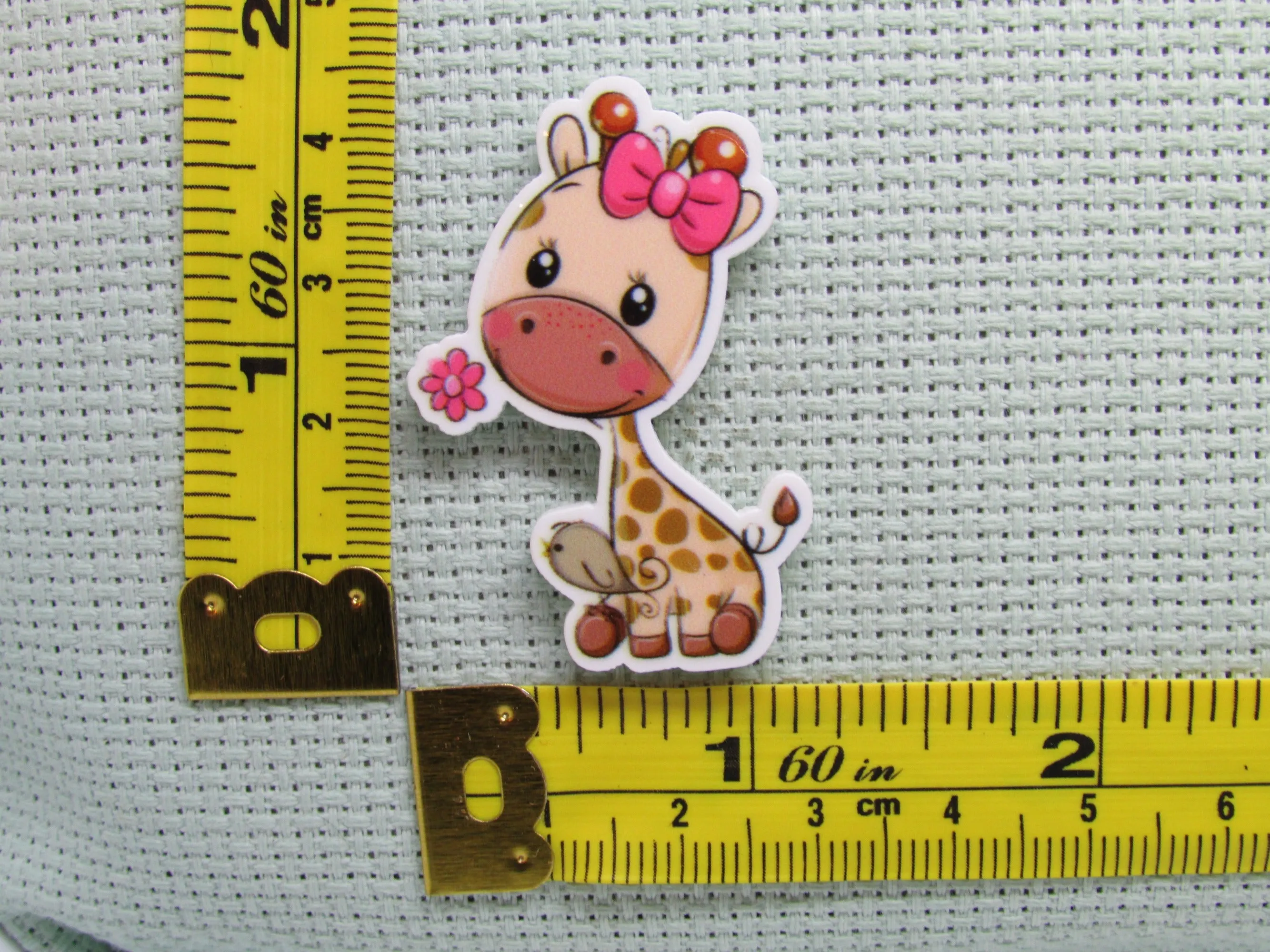 Giraffe Needle Minder, Cover Minder, Magnet