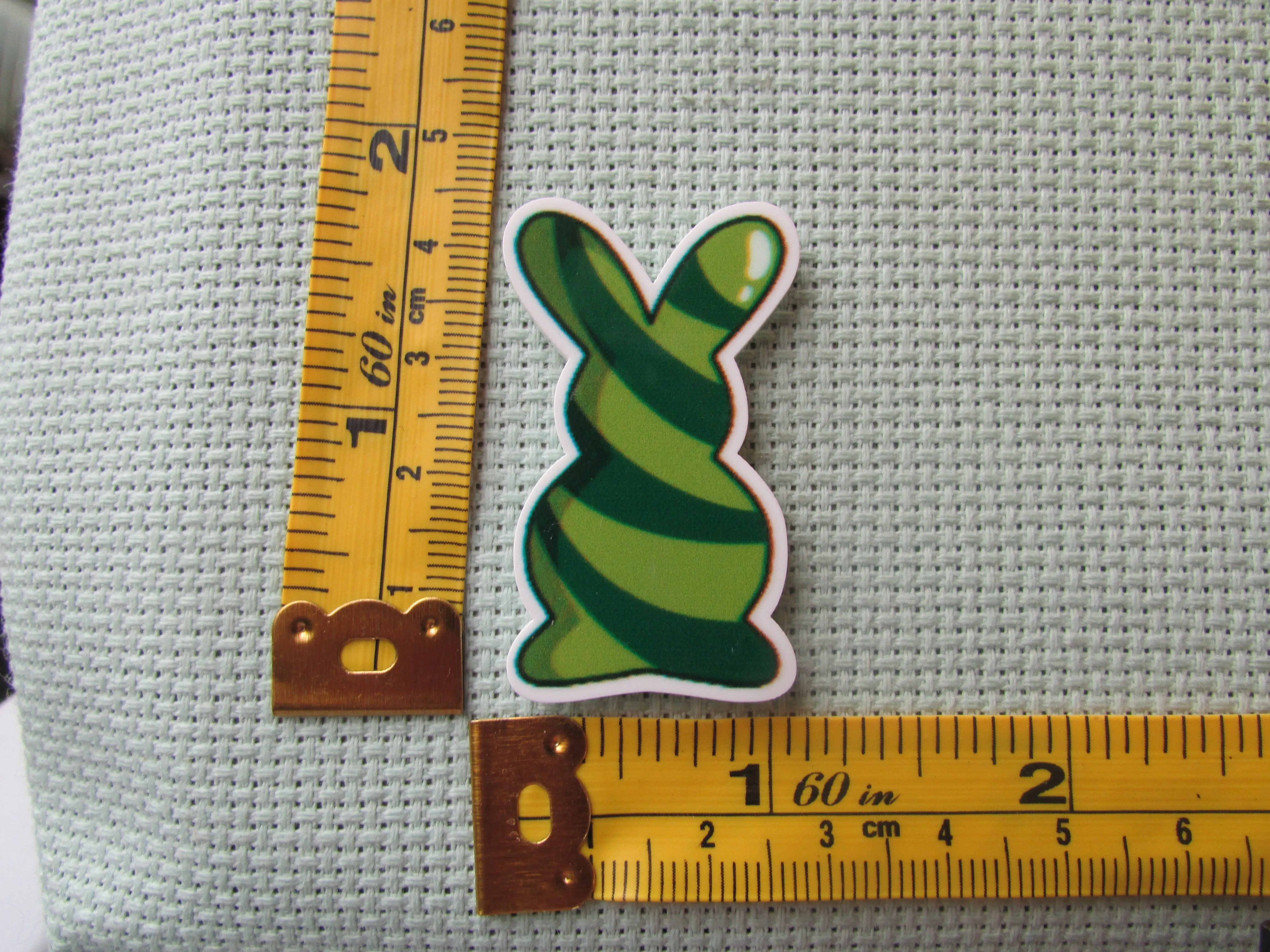 Green Swirl Bunny Needle Minder, Cover Minder, Magnet LAST ONE!