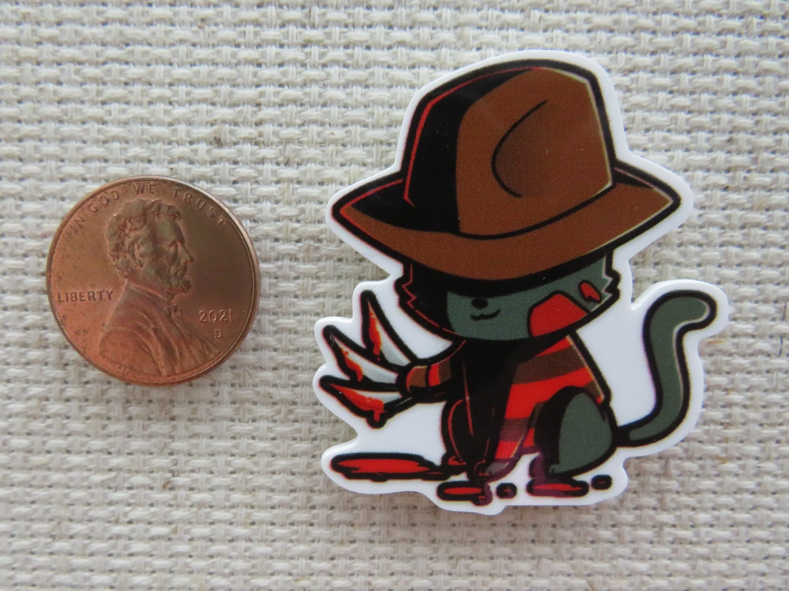 Horror Movie Cat Needle Minder, Cover Minder, Magnet