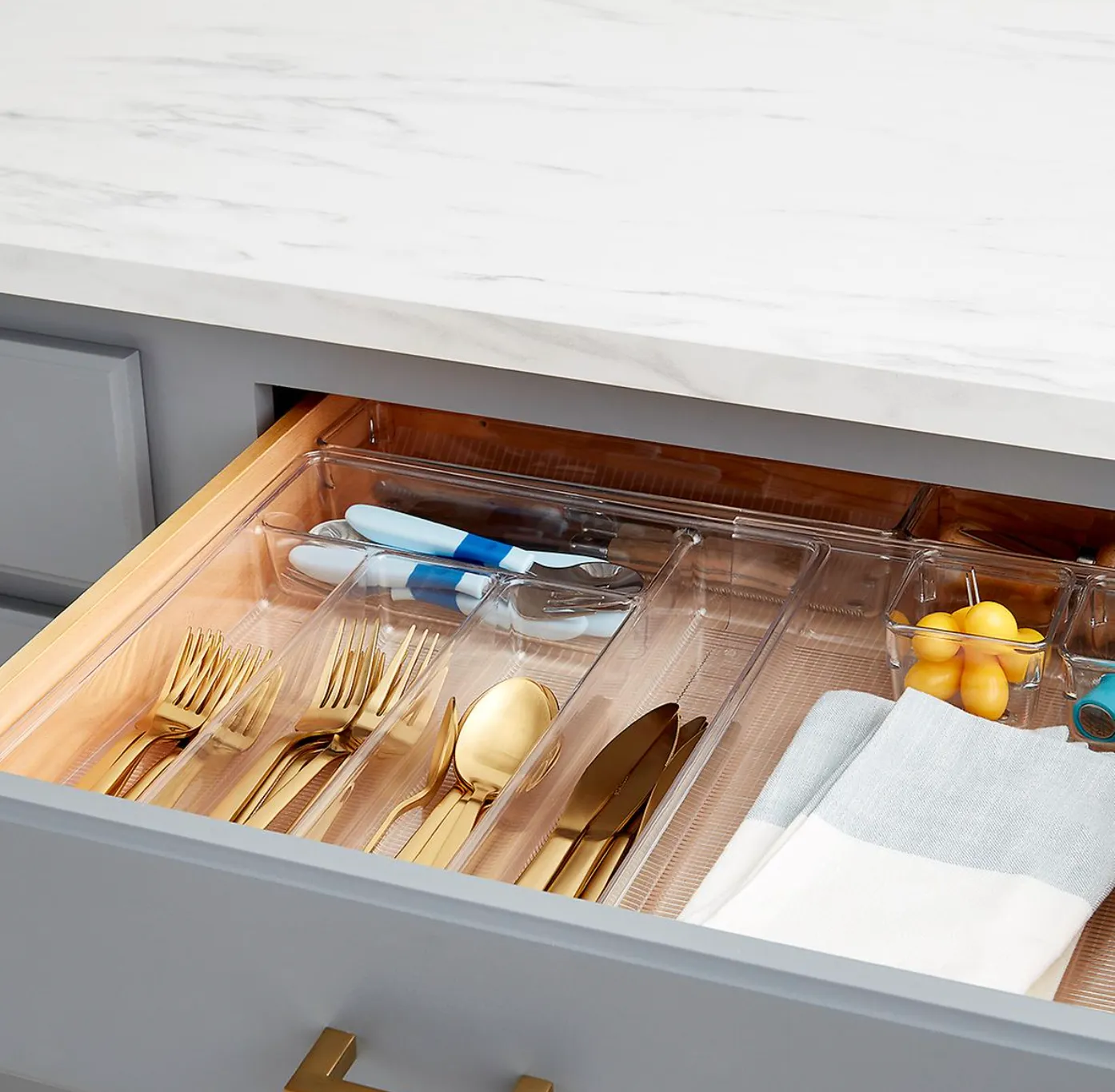 iDesign 6" x 9" x 2" Drawer Organizer