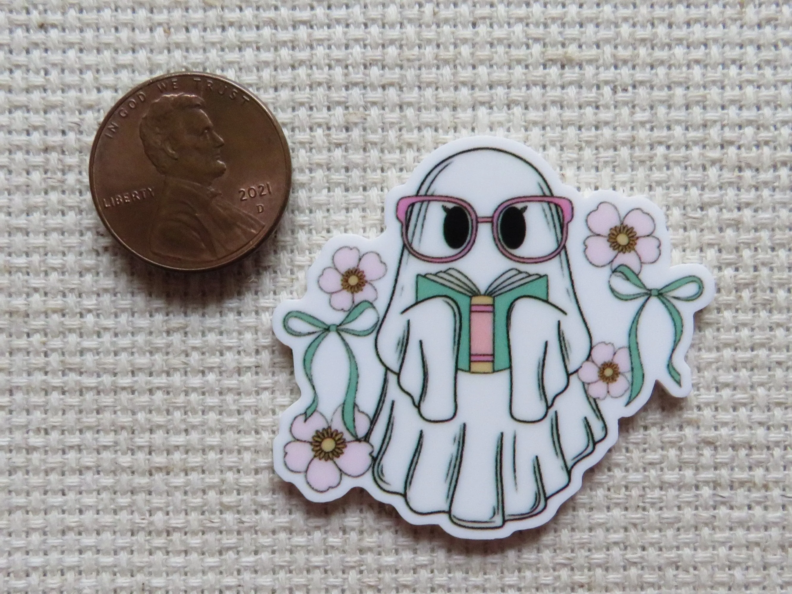 Reading Ghost Needle Minder, Cover Minder, Magnet